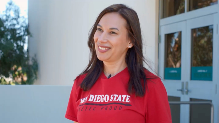 A portrait of Emma Torres on the SDSU campus