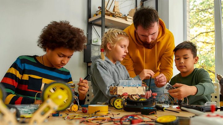 science classroom, teacher with students